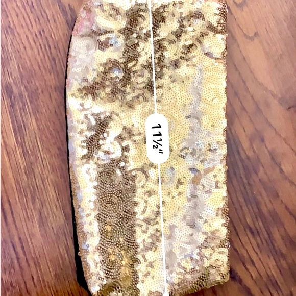 Gold Sequin Clutch Bag - Picture 4 of 5